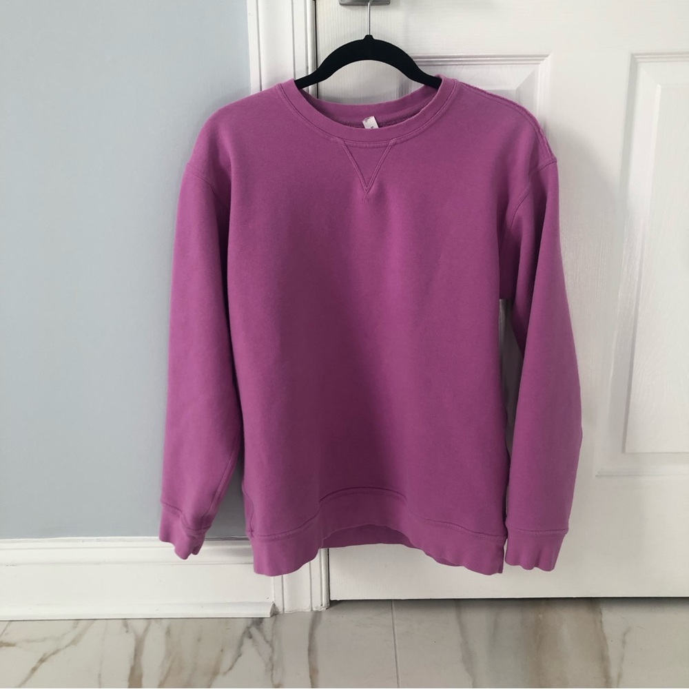 Lululemon Women’s Pink Sweatshirt Size Medium Soft and Warm. Good condition